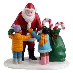 Lemax - Santa Gets A Hug